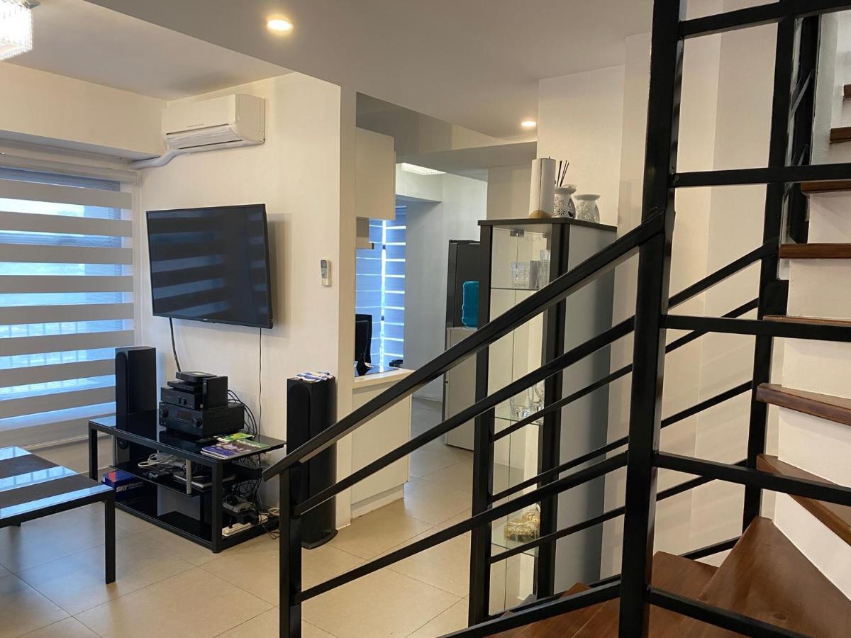 Penthouse Suite At Porto Vita Towers In Cubao Quezon City Manila Esterno foto