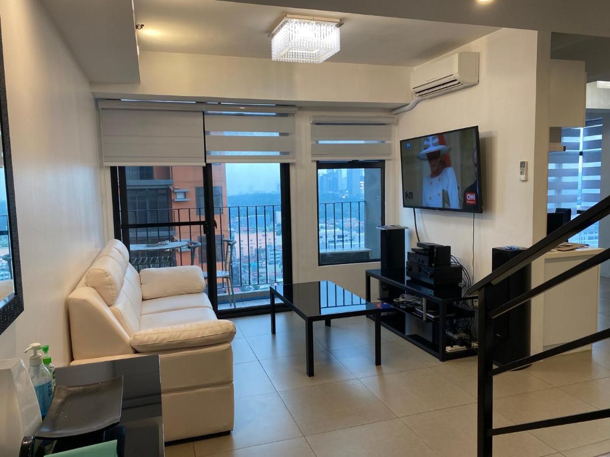 Penthouse Suite At Porto Vita Towers In Cubao Quezon City Manila Esterno foto