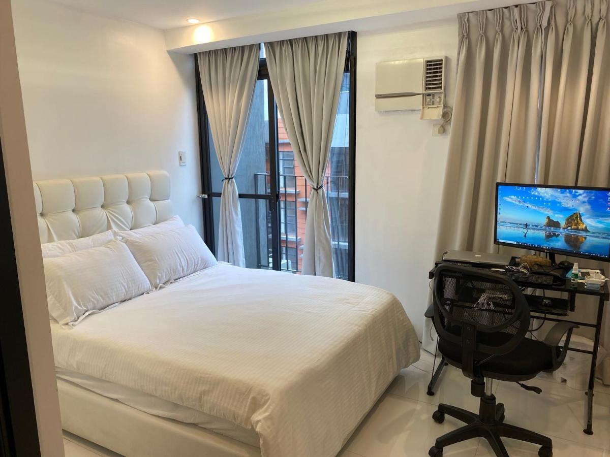 Penthouse Suite At Porto Vita Towers In Cubao Quezon City Manila Esterno foto