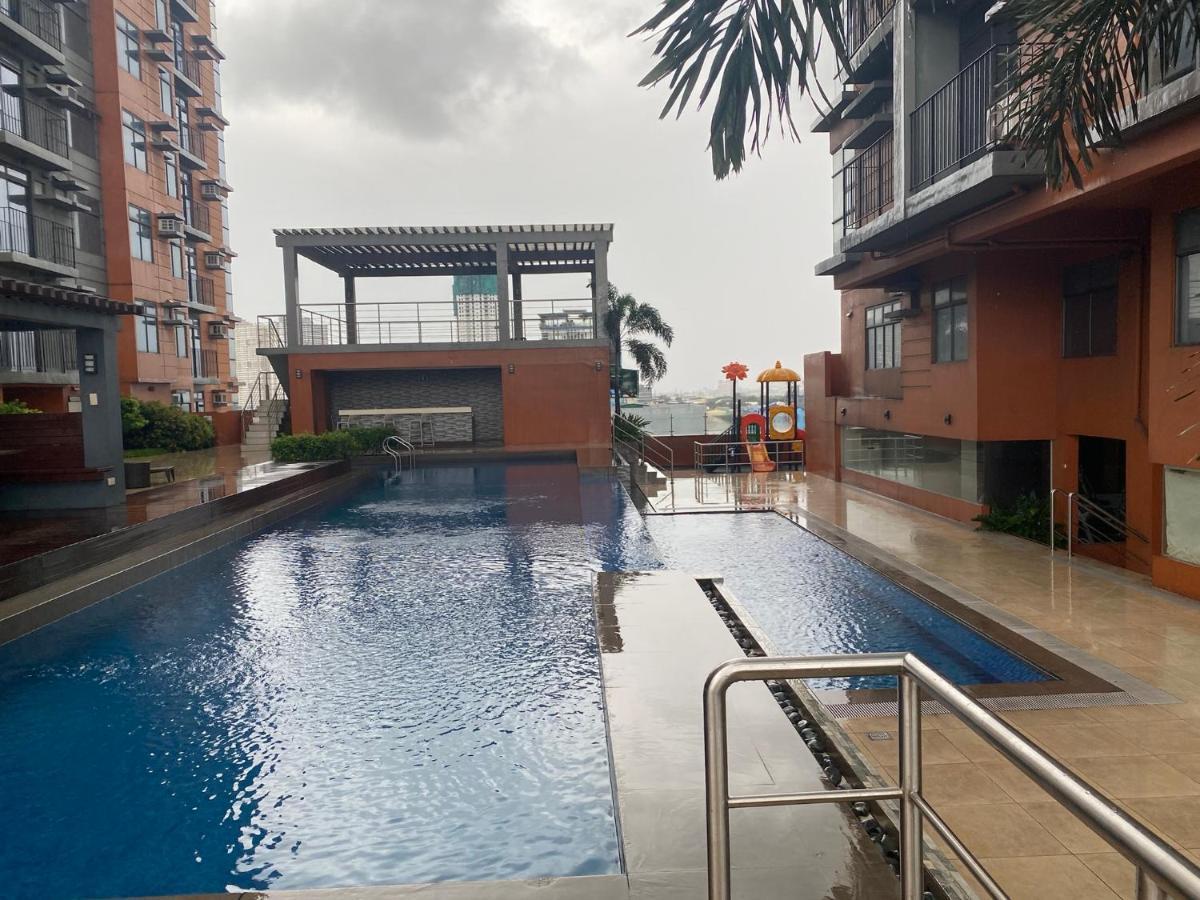 Penthouse Suite At Porto Vita Towers In Cubao Quezon City Manila Esterno foto