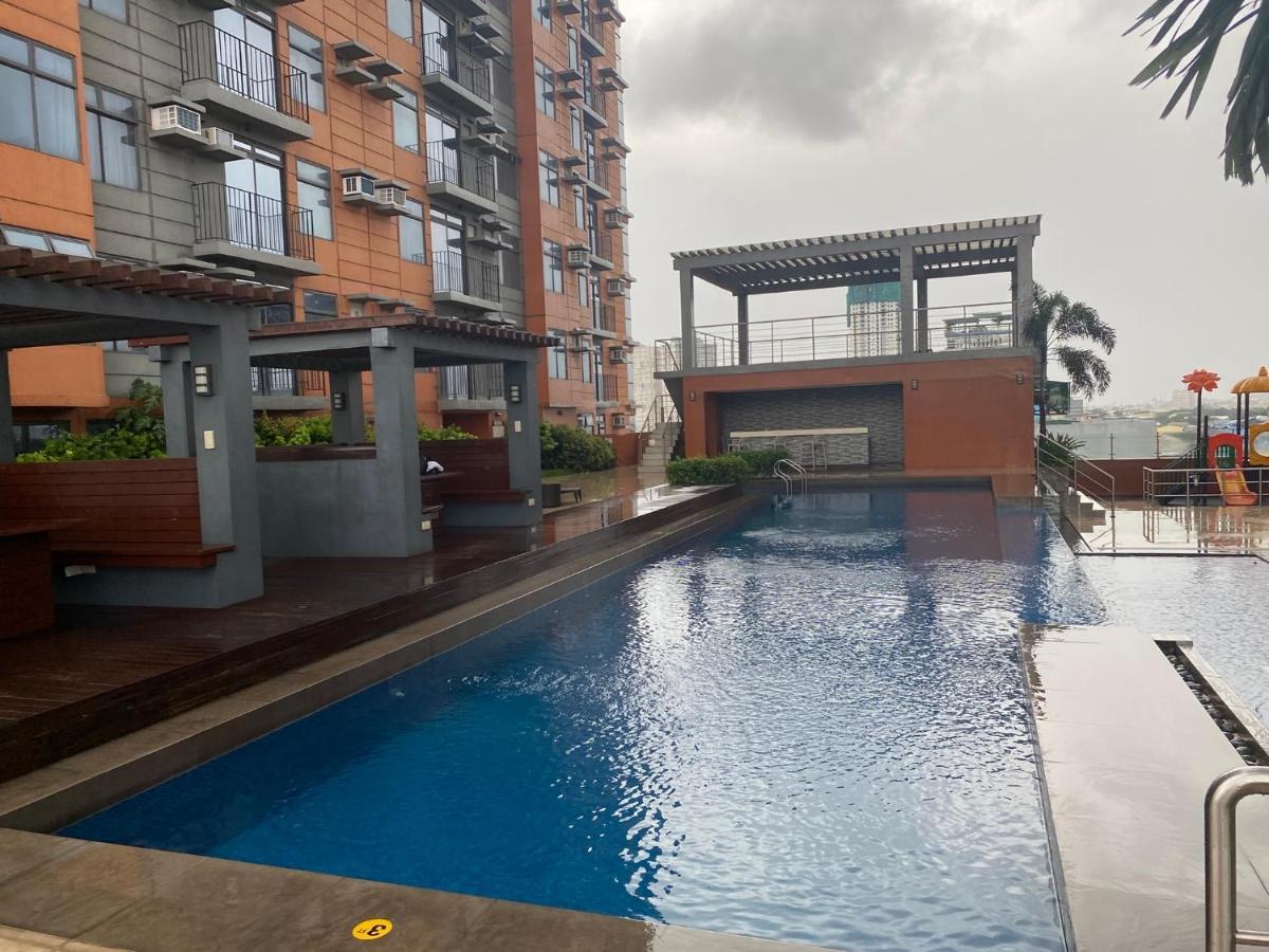 Penthouse Suite At Porto Vita Towers In Cubao Quezon City Manila Esterno foto